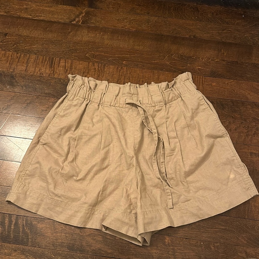 Uniqlo Paperbag Shorts